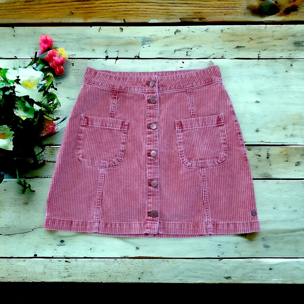 Pink Roxy corduroy mini skirt.
